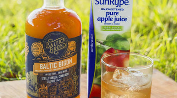 Baltic Bison Cocktail - Liquid Apple Pie Martini with Apple Juice